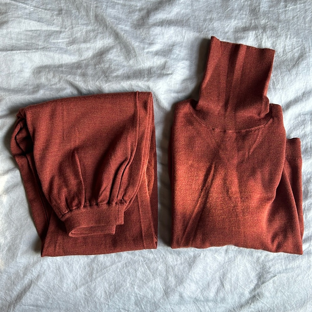Babaa merino wool set brand new